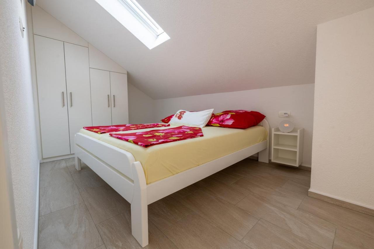 Apartmani Soldan Макарска Экстерьер фото