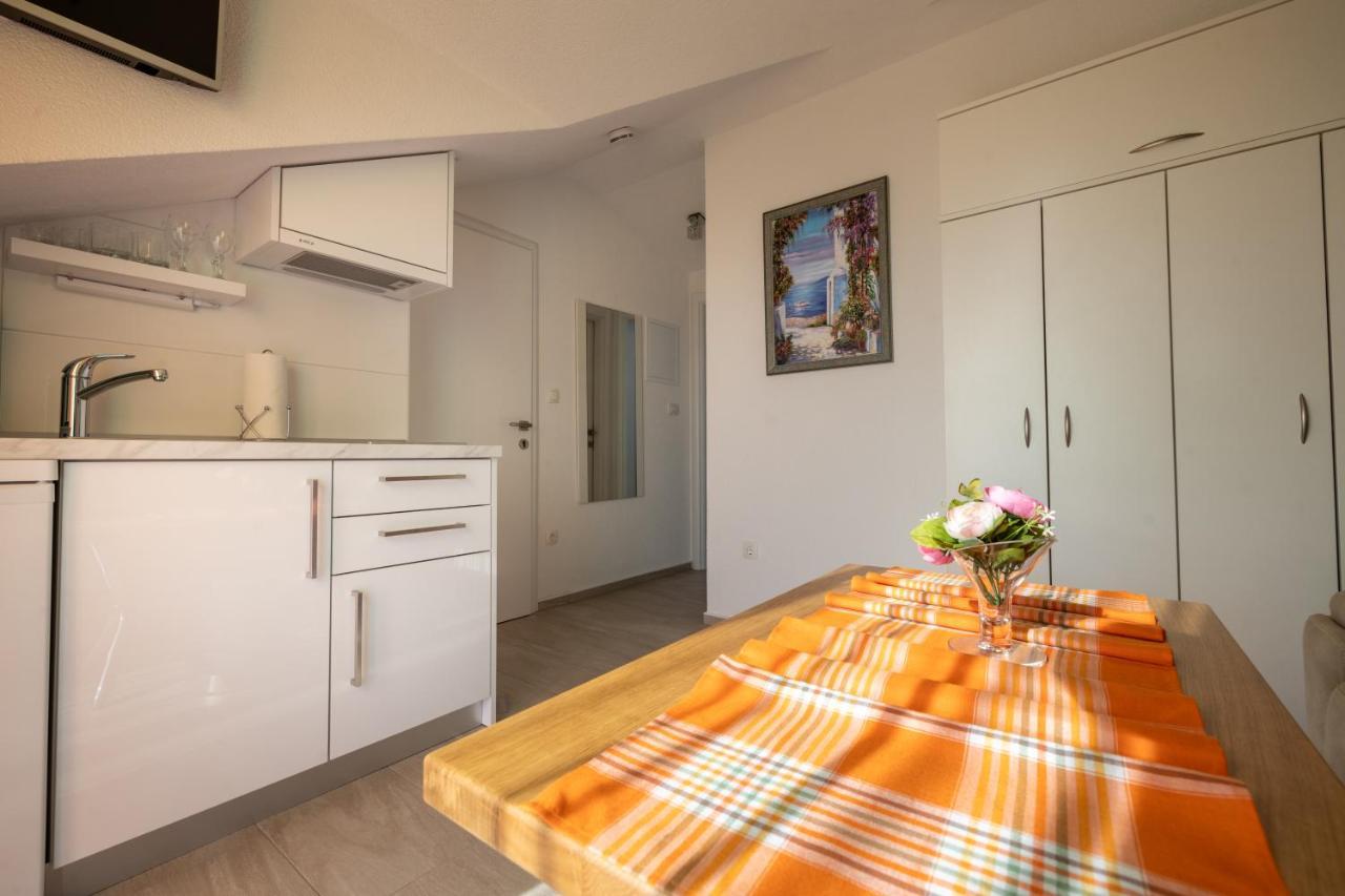 Apartmani Soldan Макарска Экстерьер фото