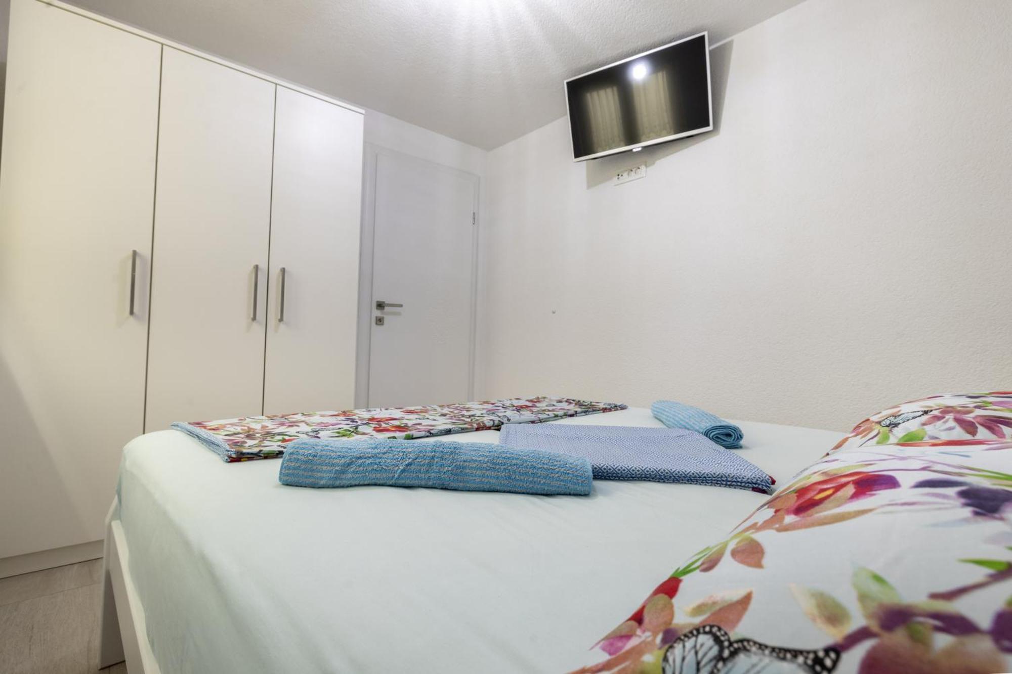 Apartmani Soldan Макарска Экстерьер фото